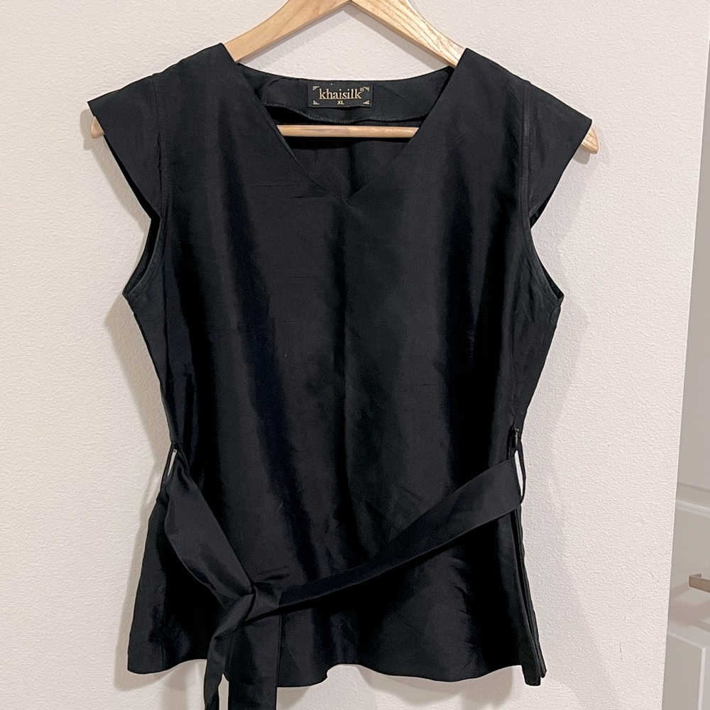Khaisilk black top. - Picture 2 of 8